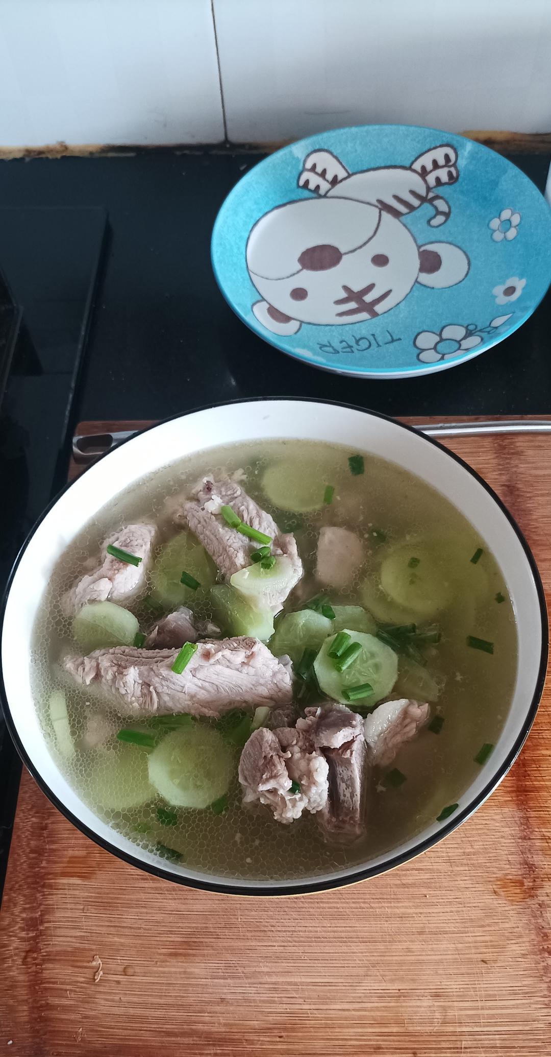 冬瓜排骨汤，夏天的味道