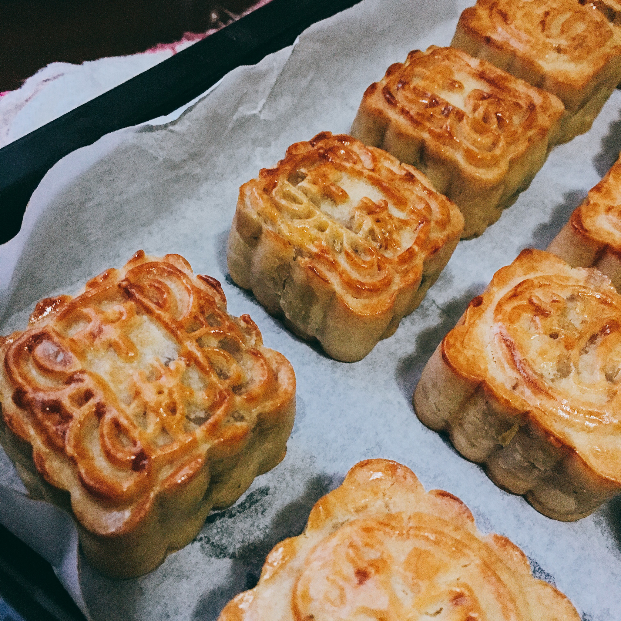 广式月饼——蛋黄莲蓉月饼