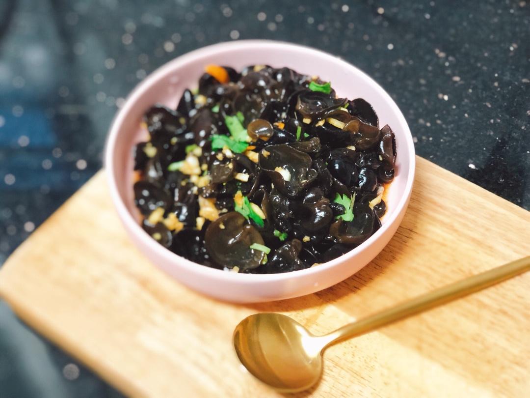 凉拌木耳（极简版超级爽口）