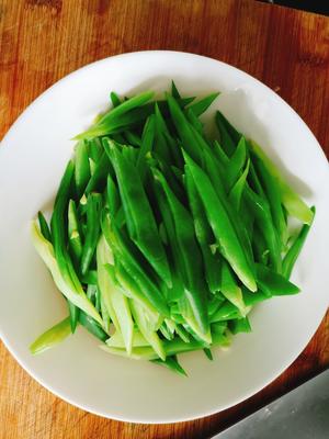 家常菜—四季豆炒肉丝的做法 步骤4