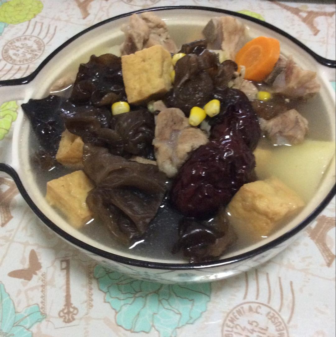 红枣猪骨汤