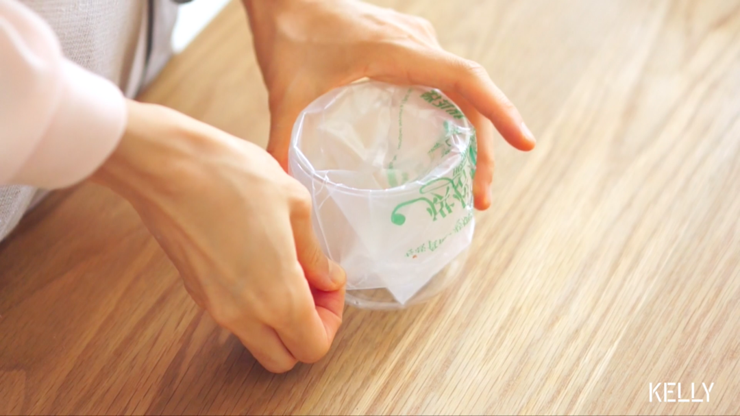 萬圣節(jié)鬼怪蛋糕 超軟巧克力馬芬/阿豬烘焙視頻：特別篇的做法 步驟22