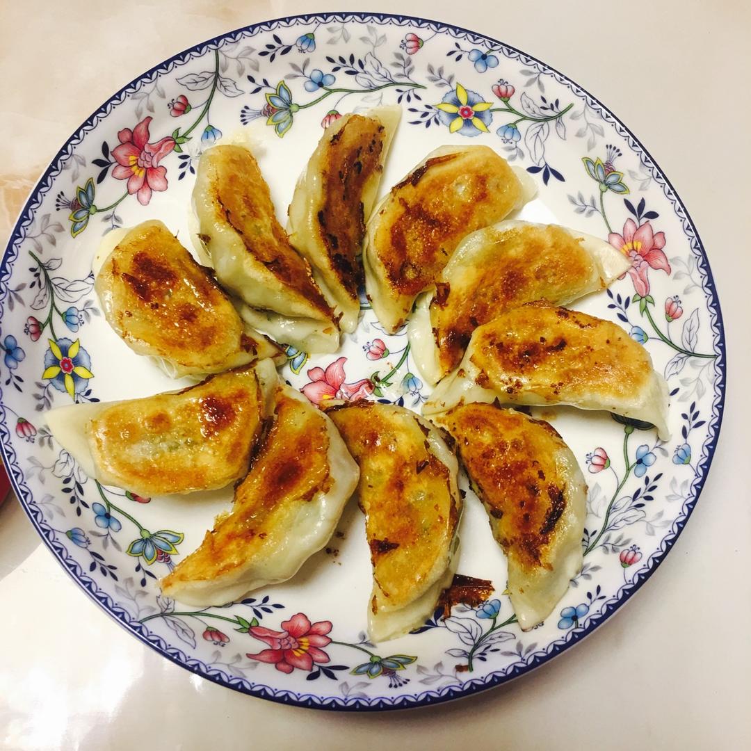 超级简单做煎饺