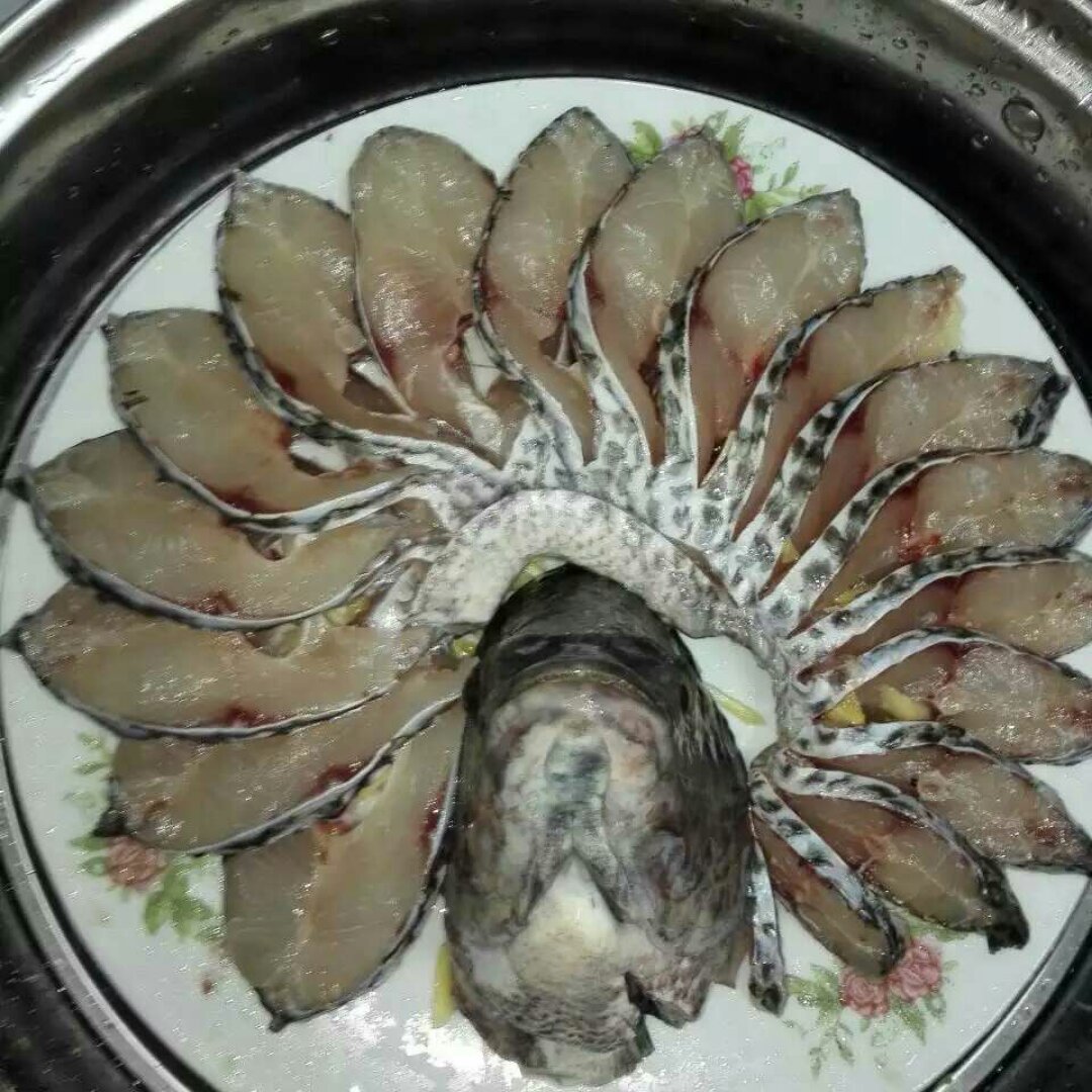 孔雀开屏清蒸鱼