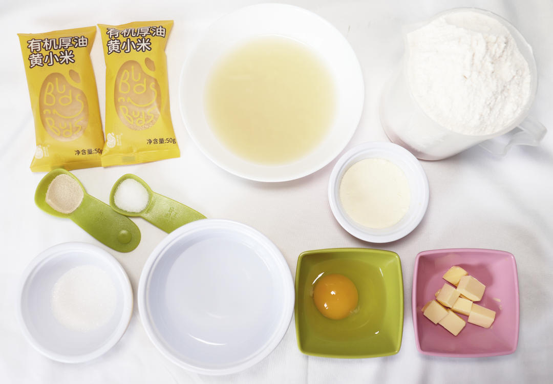 纯奶手撕吐司的做法 步骤1