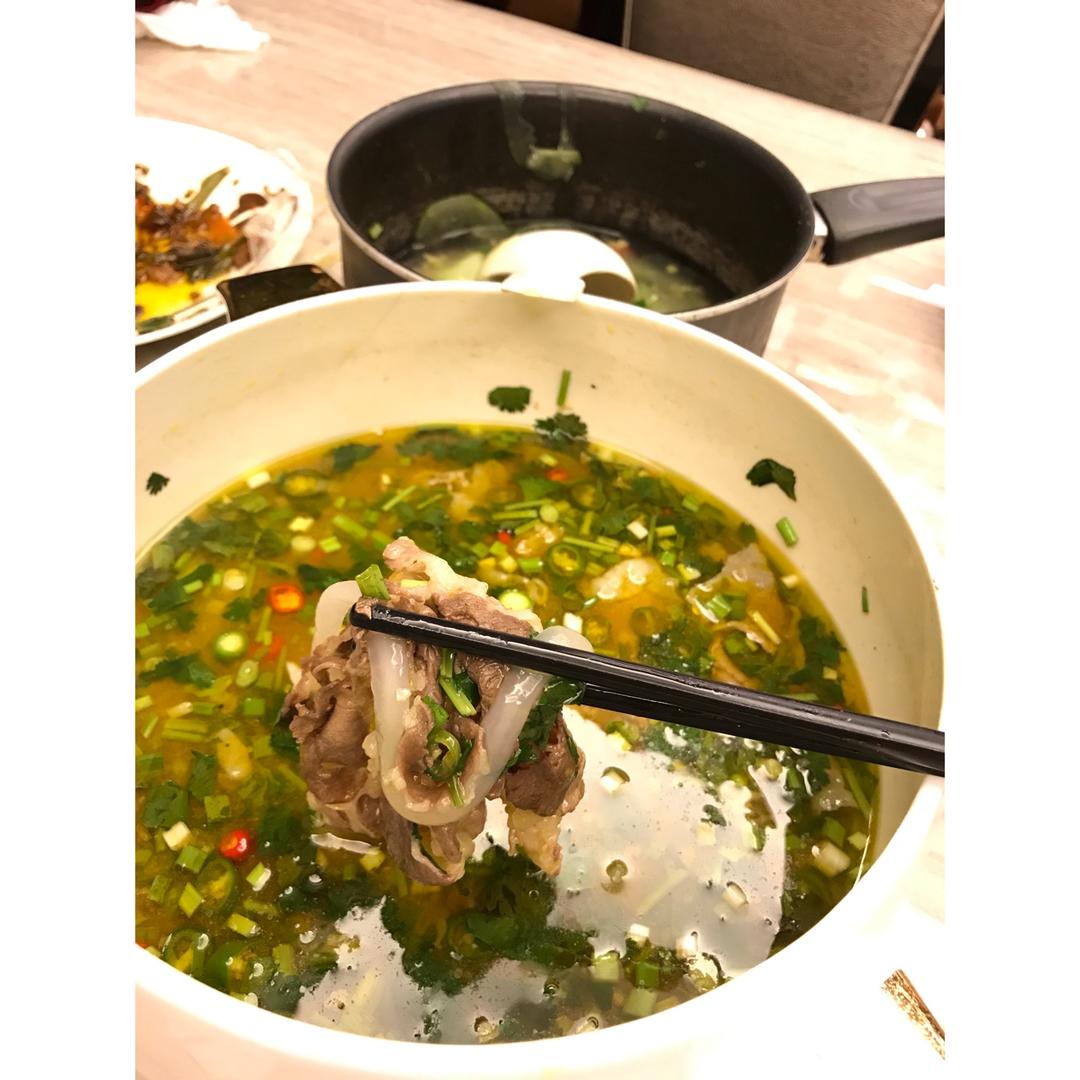 酸汤肥牛