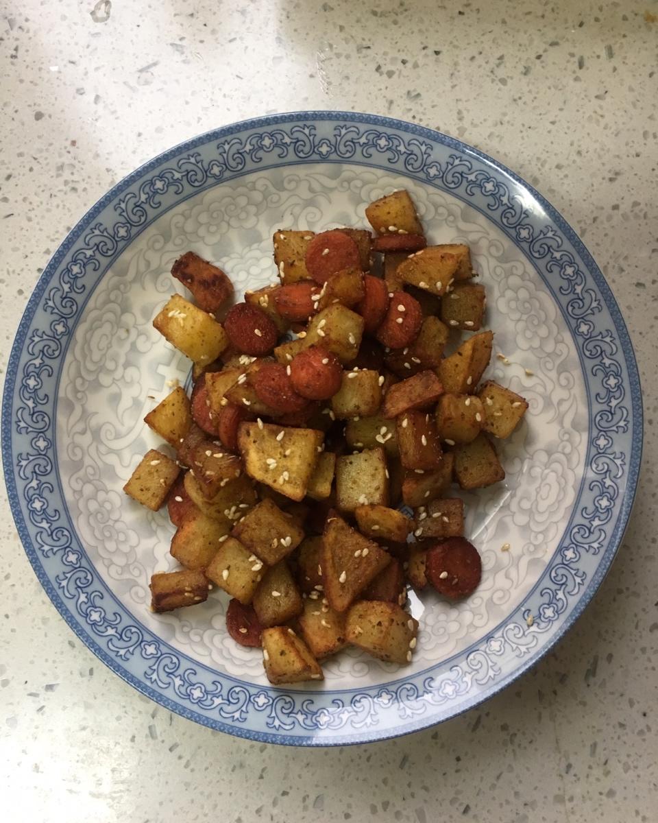 孜然火腿土豆丁