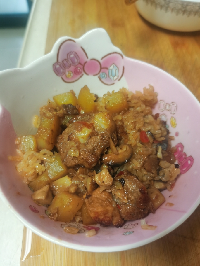 排骨香菇土豆焖饭的做法