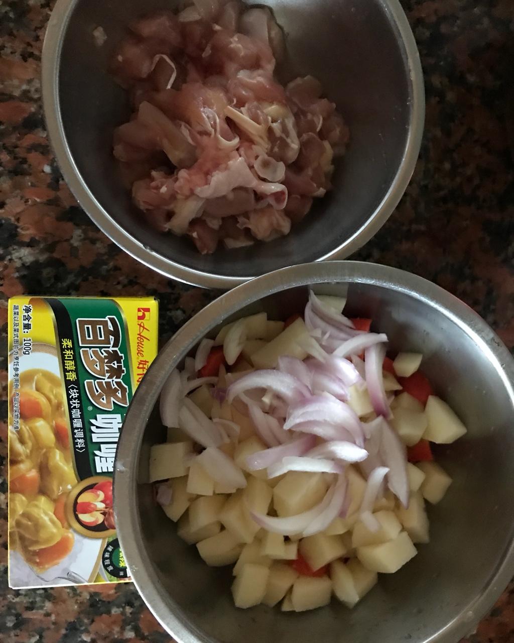 咖喱鸡肉饭