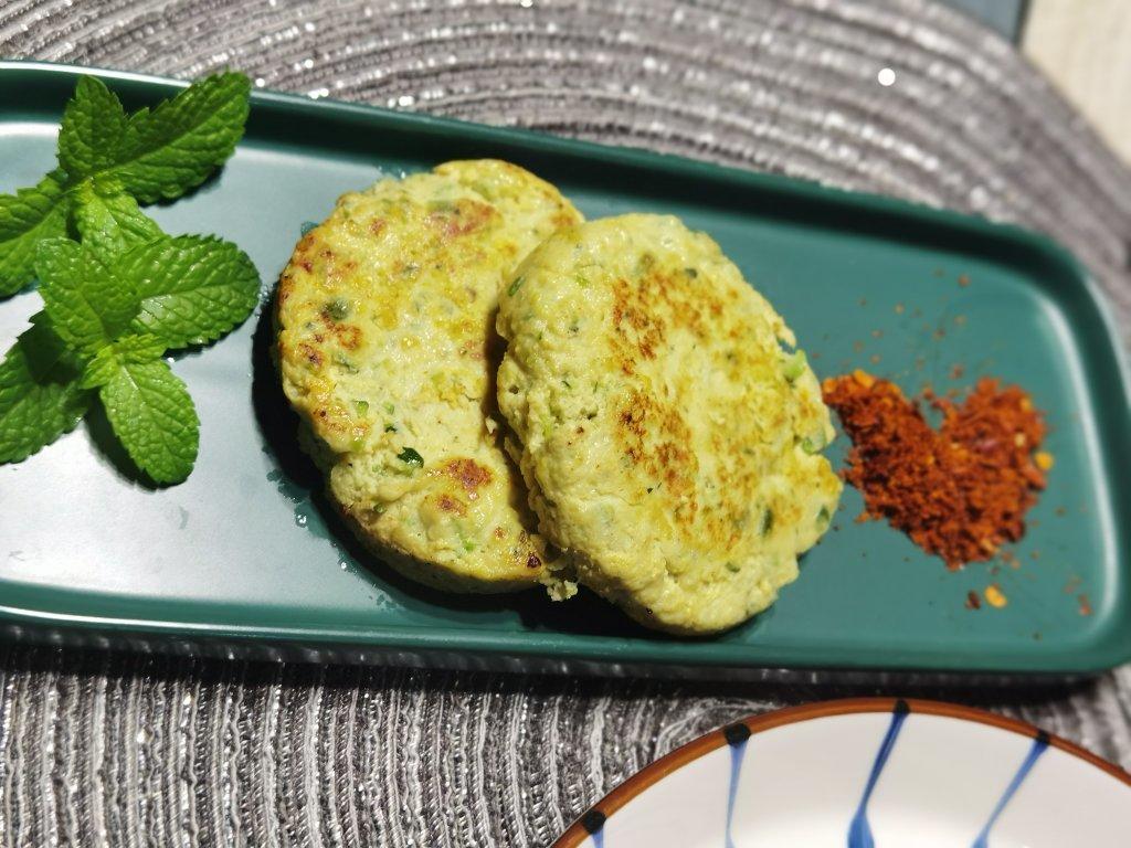 减肥瘦身餐系列1.洋葱西葫芦鸡肉饼（鸡胸肉）