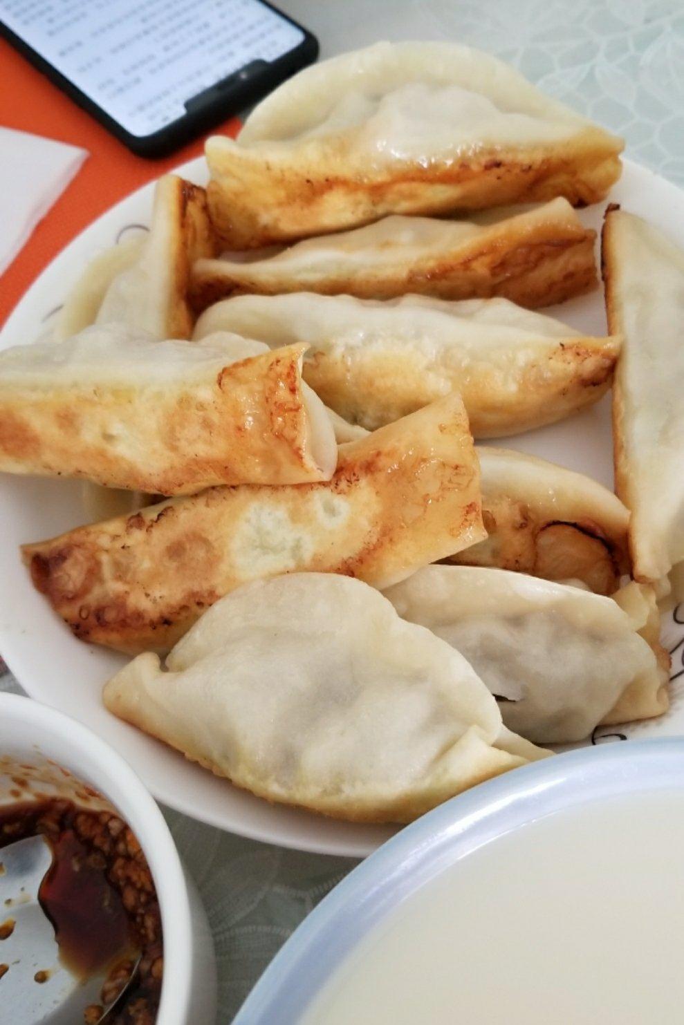 黑椒牛肉锅贴