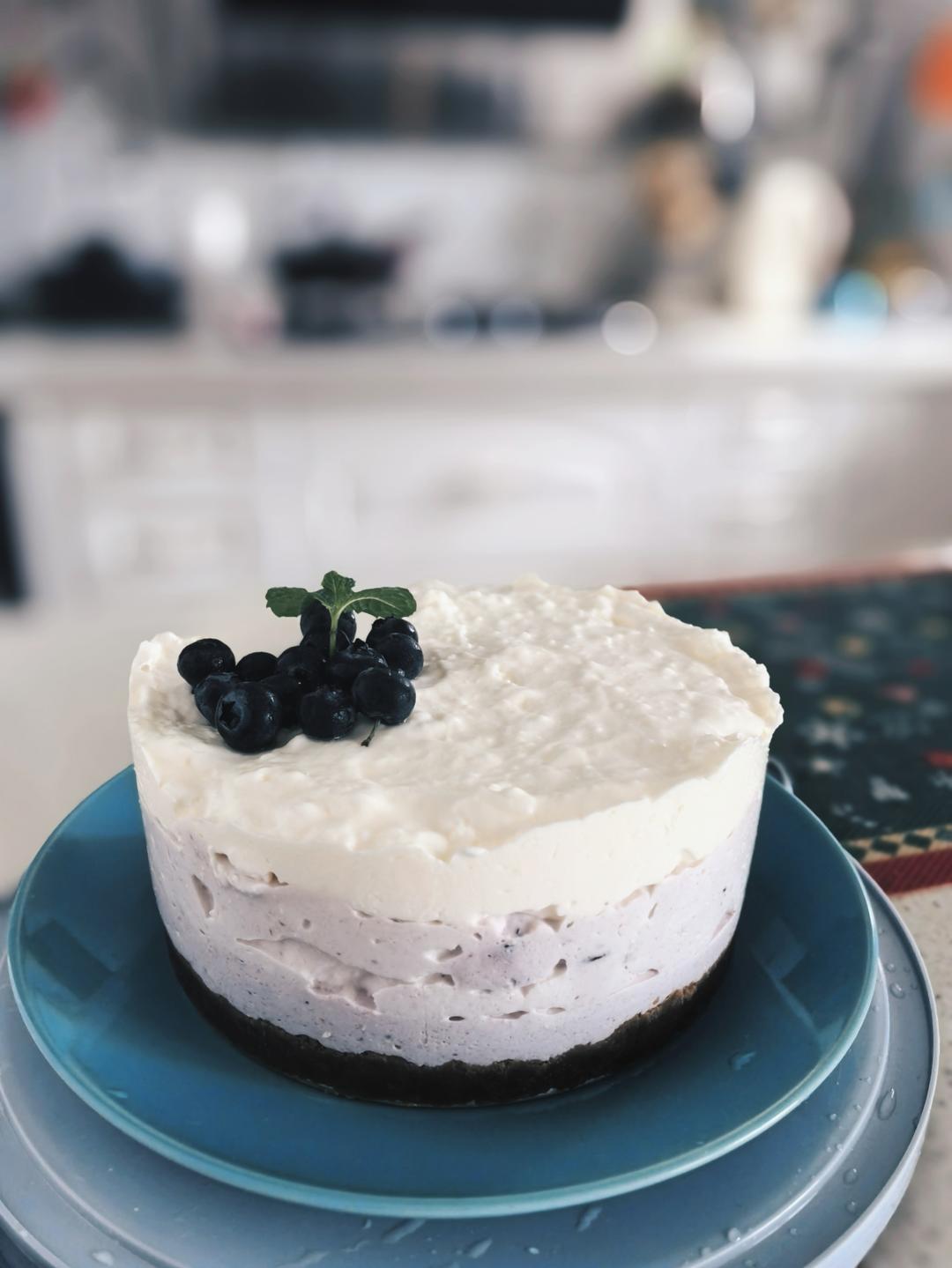 渐变蓝莓慕斯蛋糕🎂