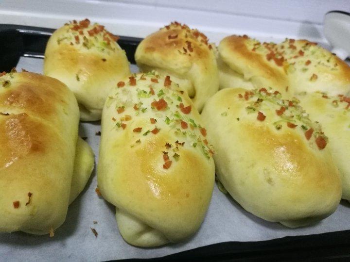 香葱火腿肉松面包