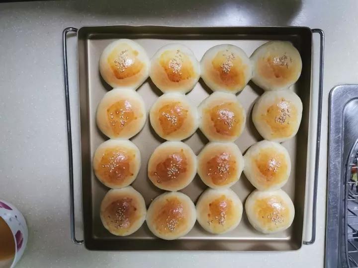 软蓬蓬的牛奶包