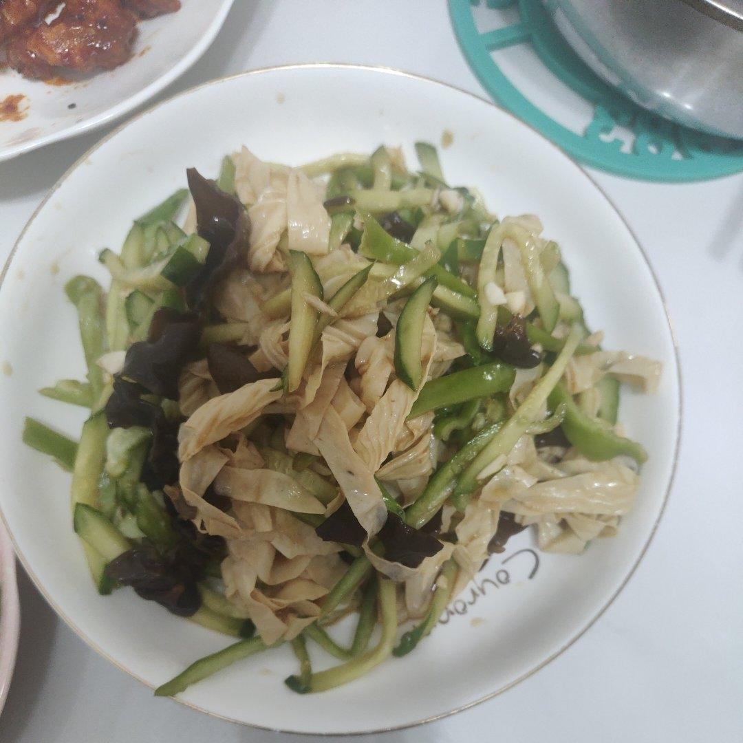 凉拌千张（豆腐皮）