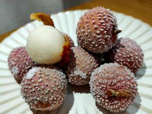 芒果、榴莲、荔枝冻水果冰淇淋🍨的做法 步骤4