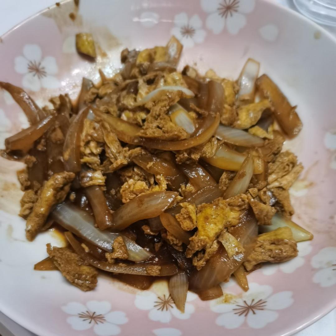 降压防癌的好食材  洋葱炒鸡蛋