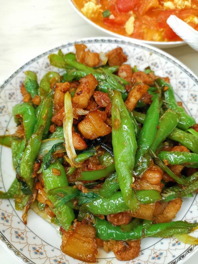超级下饭菜小炒肉（和胡子大厨小辣椒炒肉一样好吃😋）
