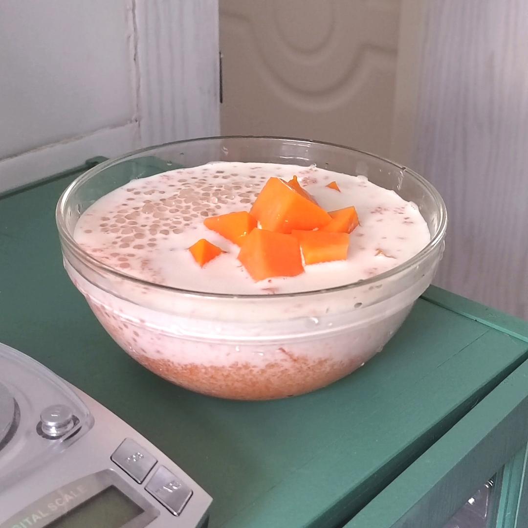 港式甜品——杨枝甘露(芒果西米露)附芒果花切法