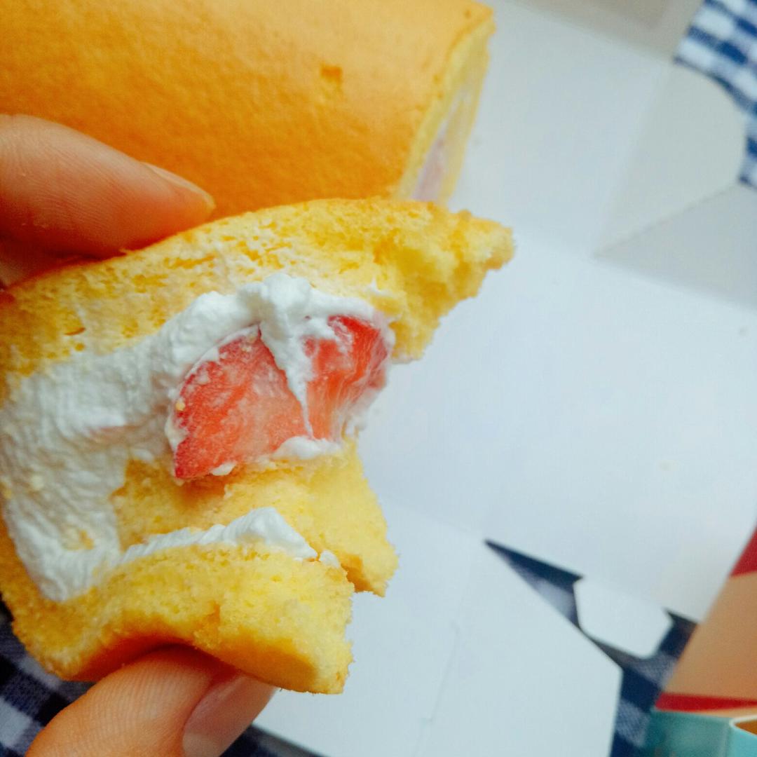 《Tinrry下午茶》教你做基础原味蛋糕卷