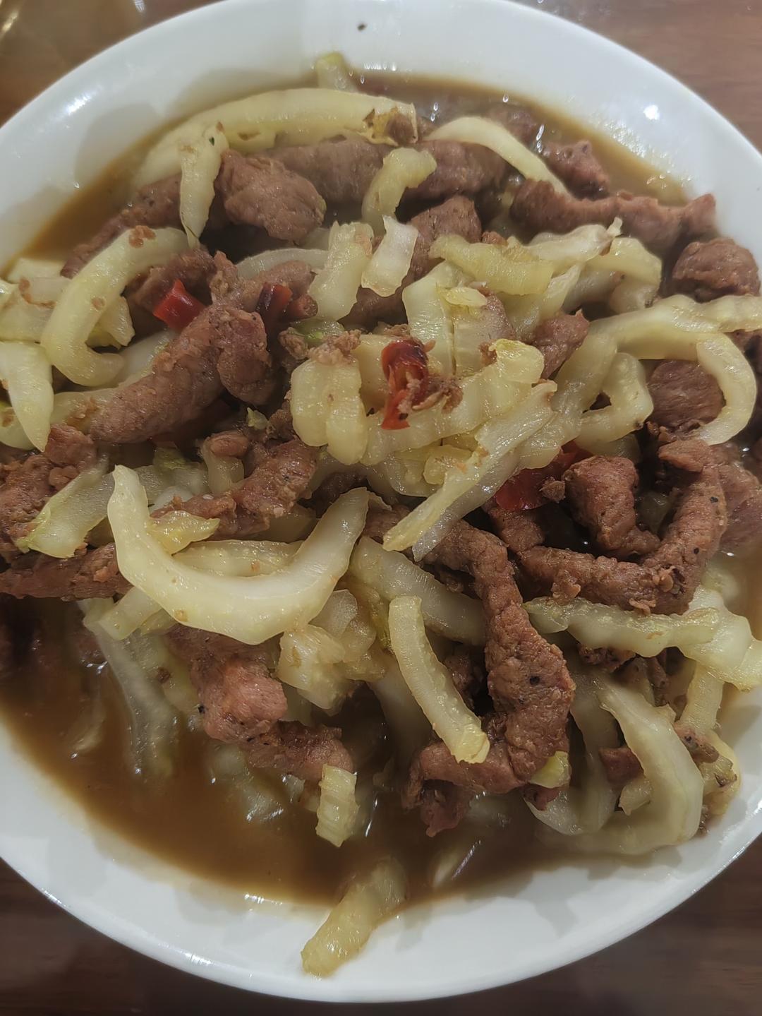 下饭神器又来了，试试这道白菜梗炒牛肉！！