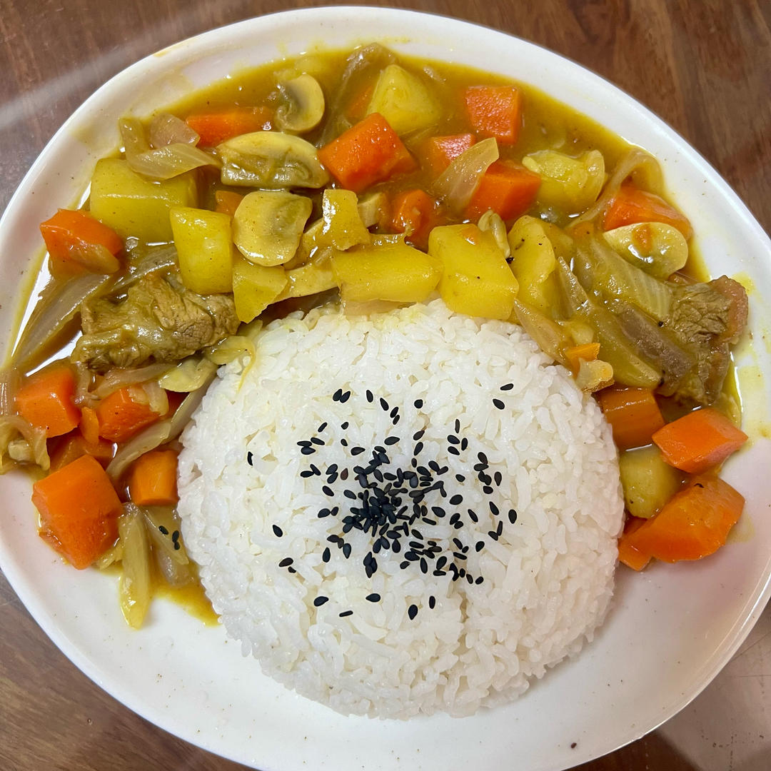 咖喱牛肉饭（米饭杀手）
