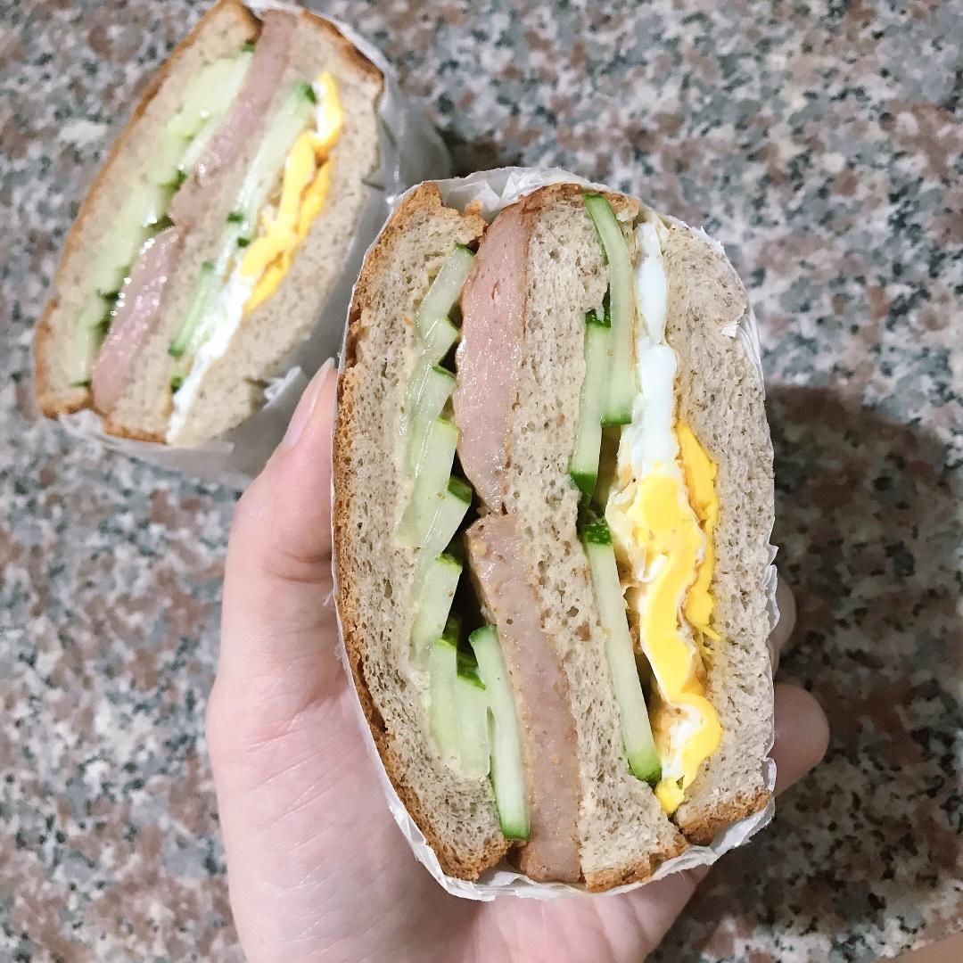 全家都爱吃的健康全麦吐司，新手也能做