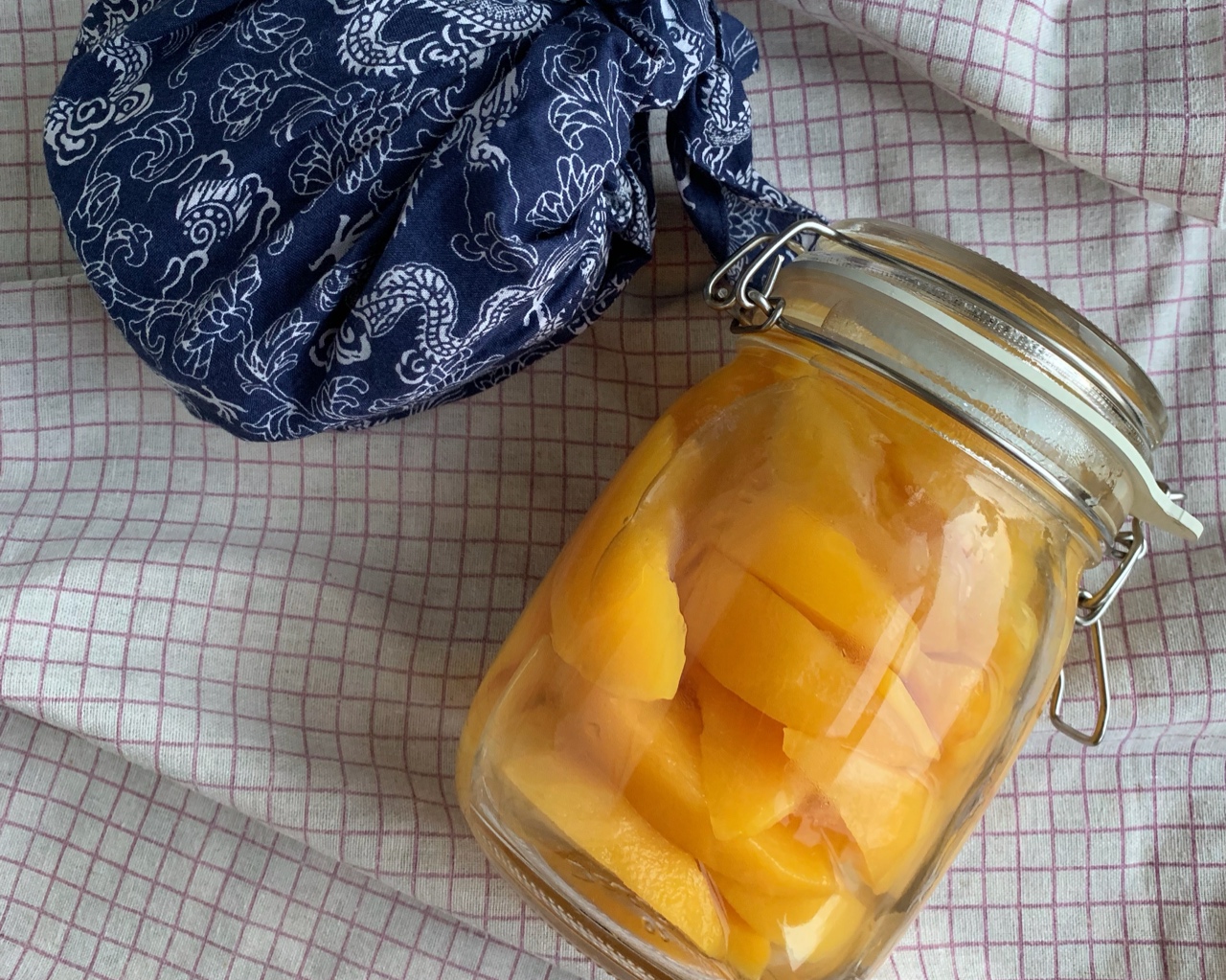 九月里的自制伴手礼—黄桃罐头的做法