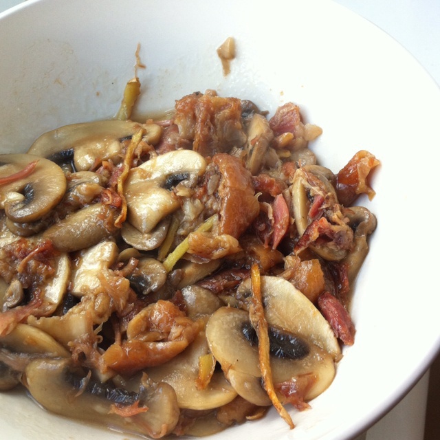 蘑菇炒肉片