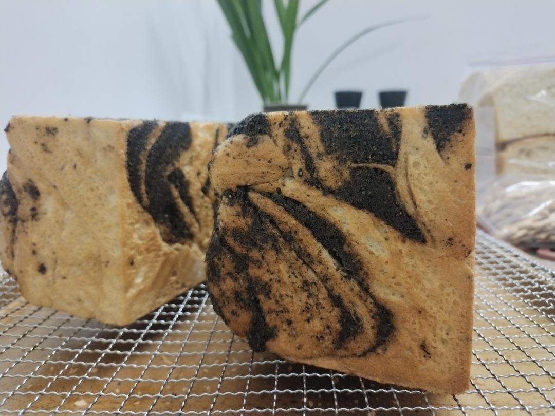 黑芝麻豹纹吐司