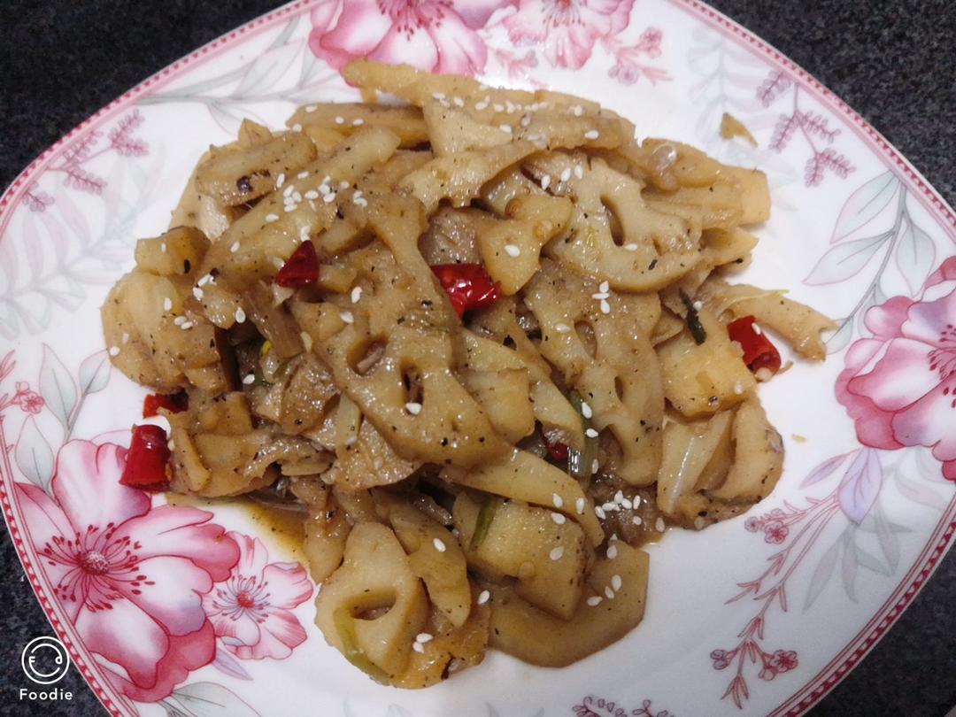 家常快手菜小炒藕丁真香