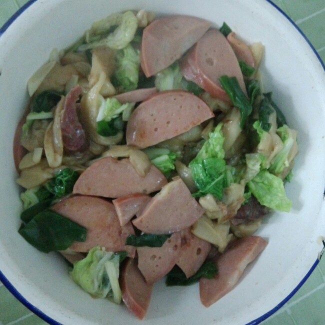 蘑菇菜心炒腊肠
