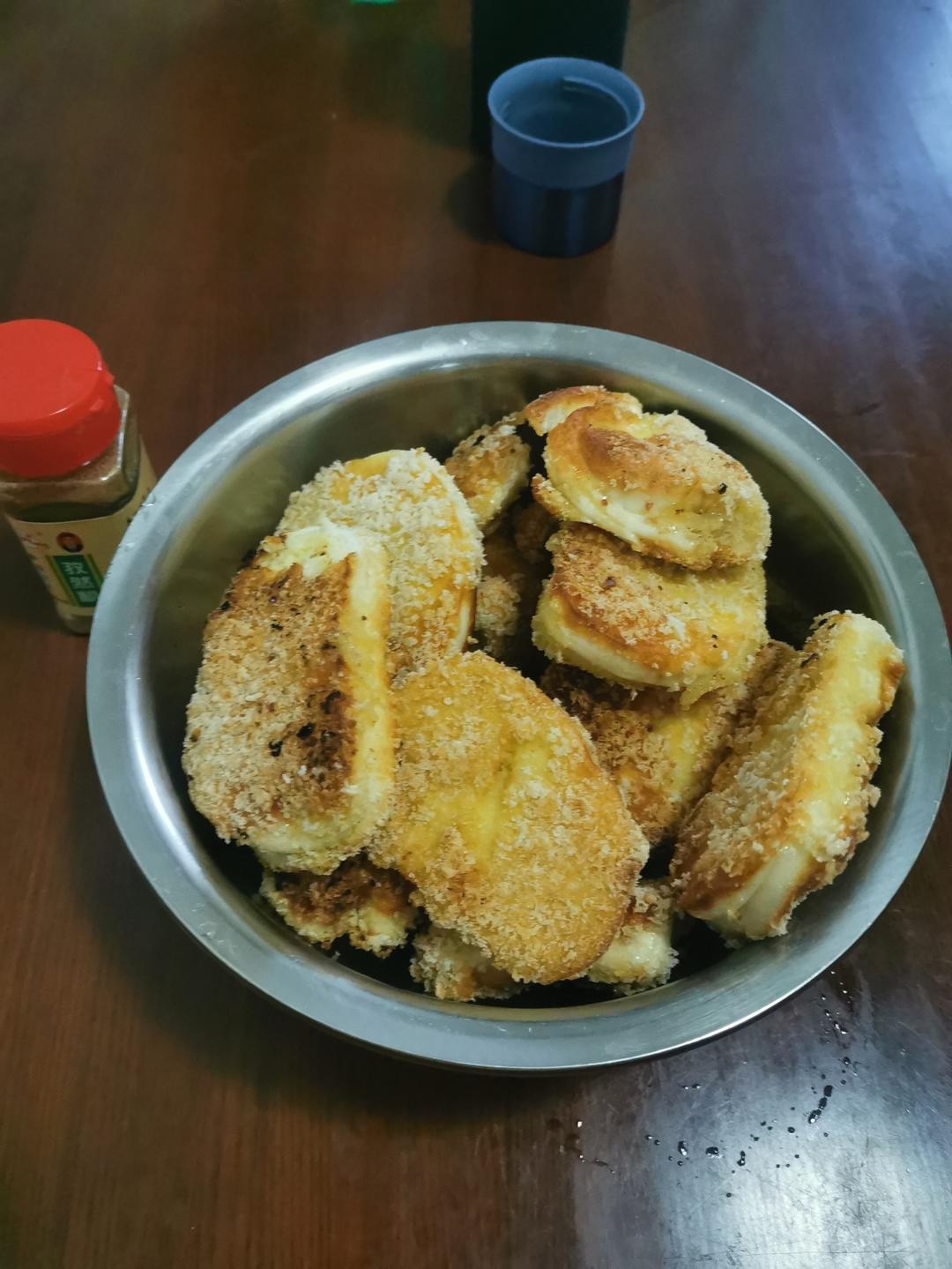 酥脆炸馒头片