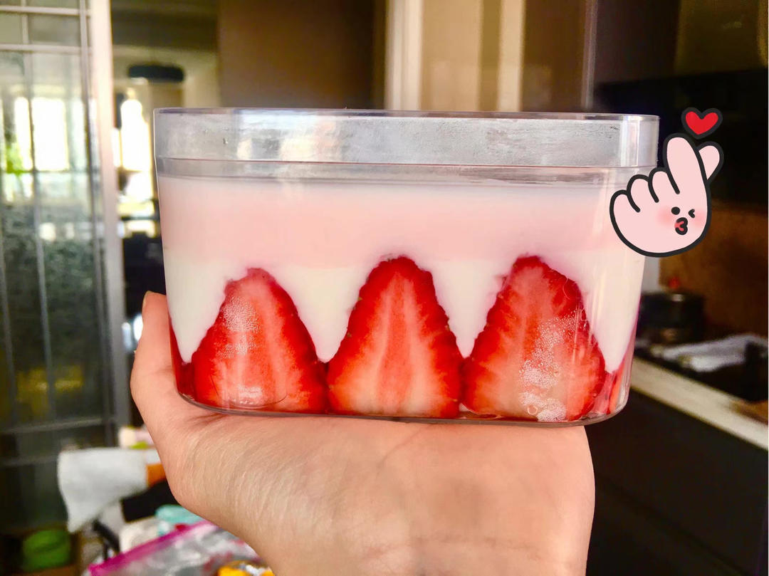 【视频】草莓慕斯蛋糕～抓住草莓季的尾巴