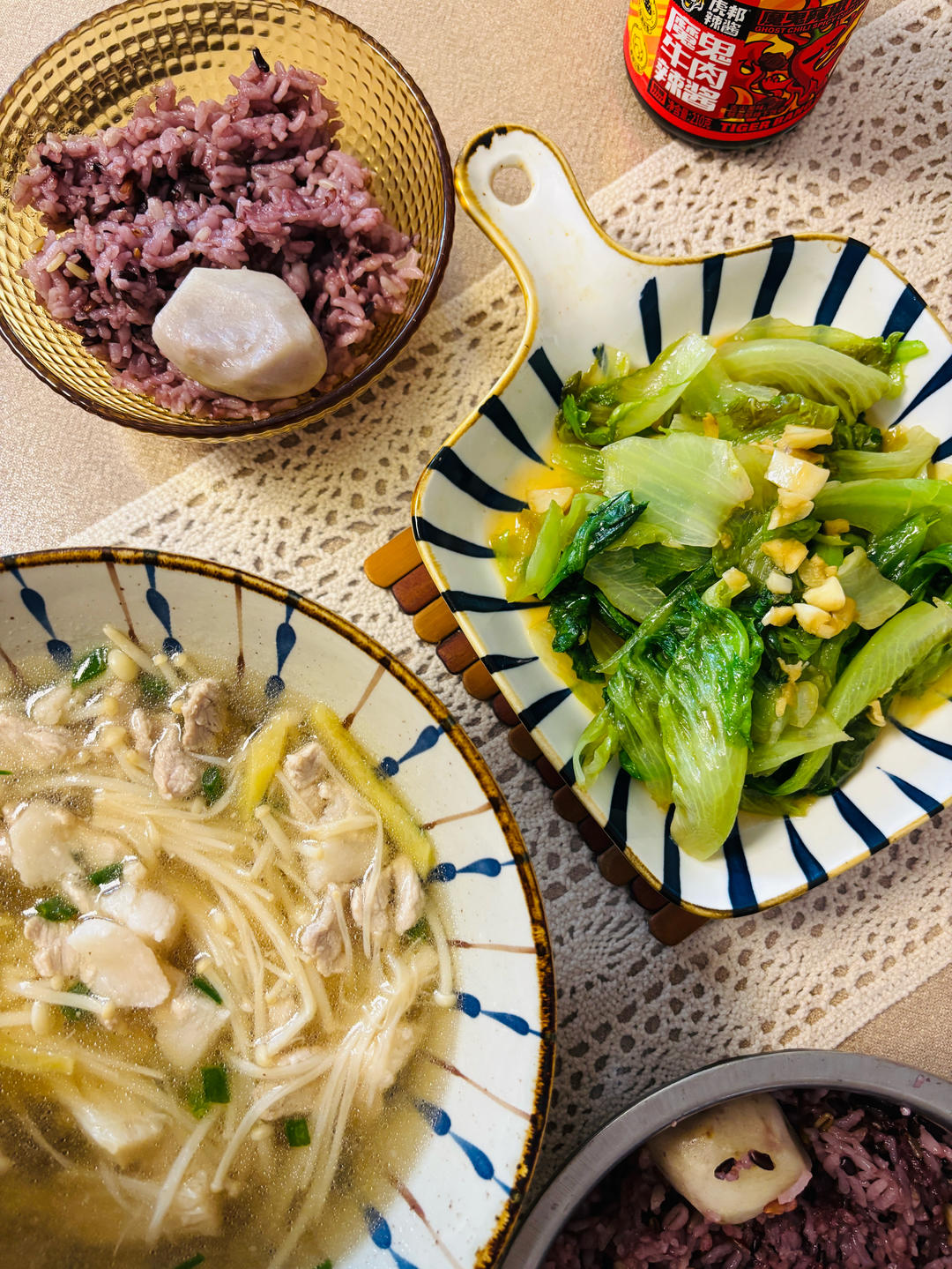 瘦肉金针菇汤