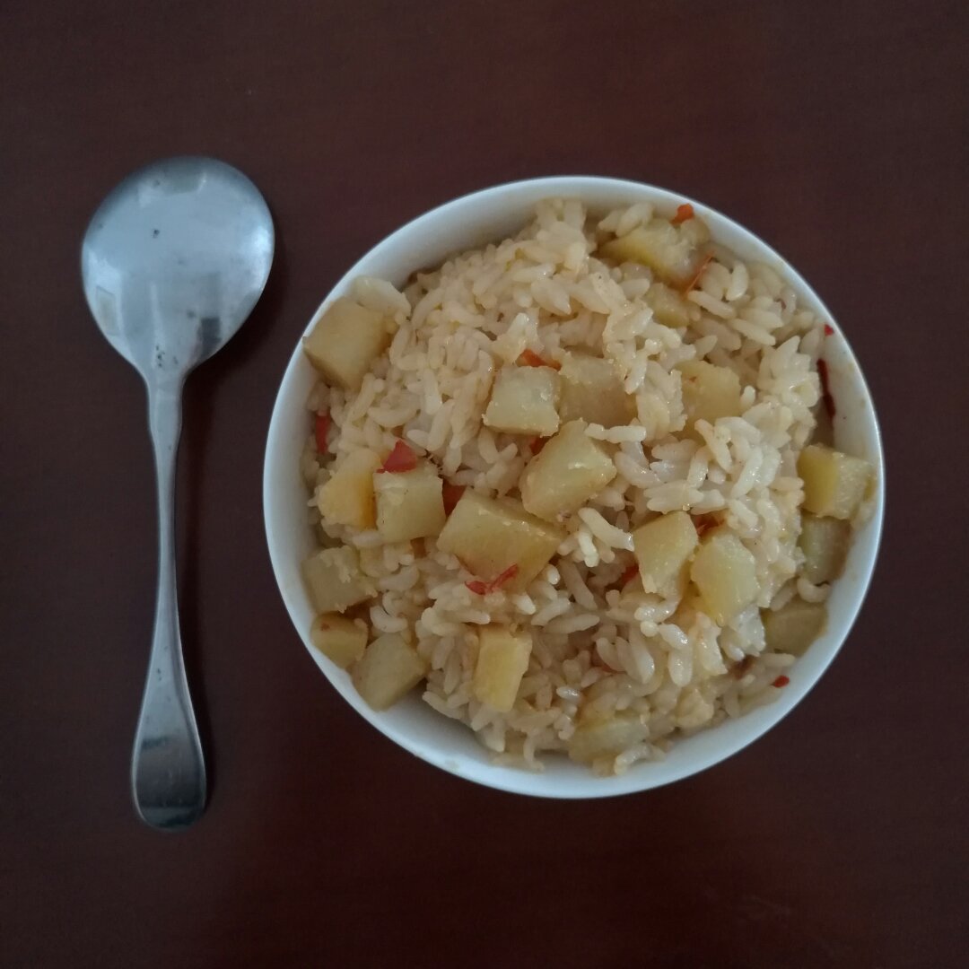秘制土豆焖饭