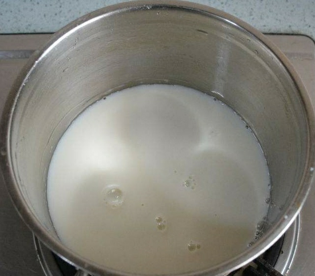 椰丝牛奶小方(无奶油，无炼奶)的做法 步骤2