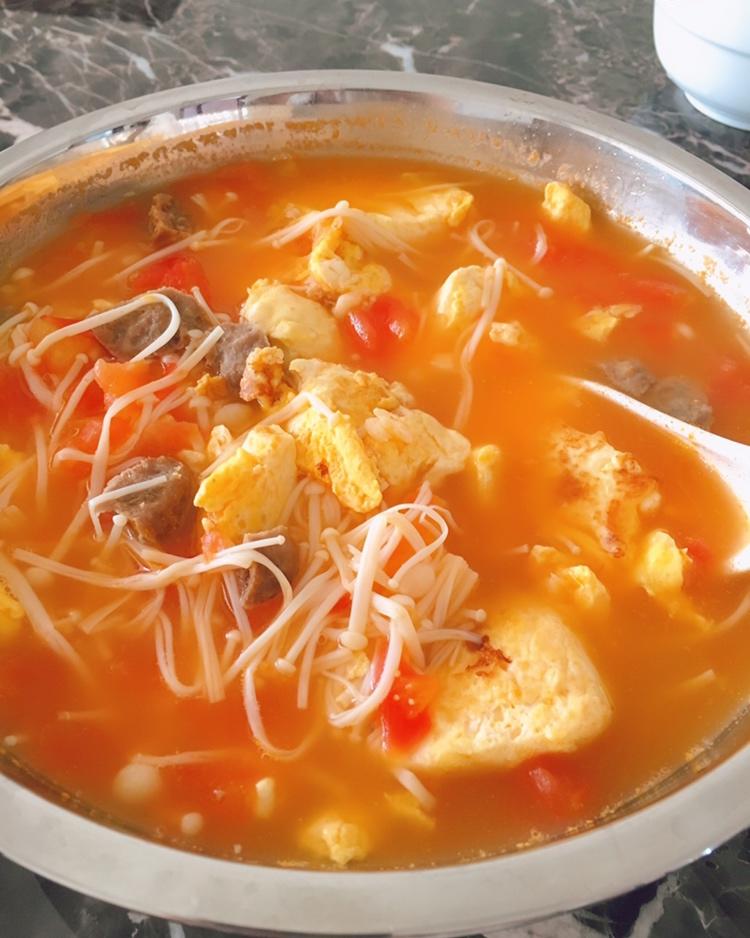 番茄金针菇豆腐汤