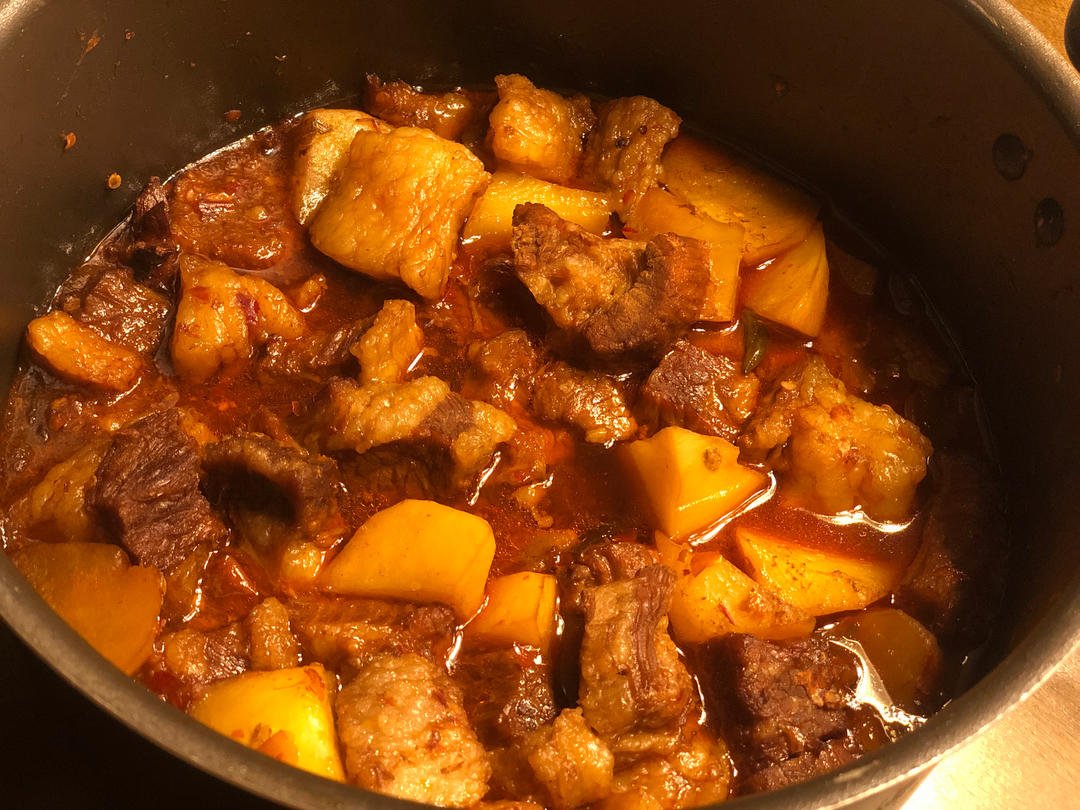 红烧牛肉土豆 （独家秘制）