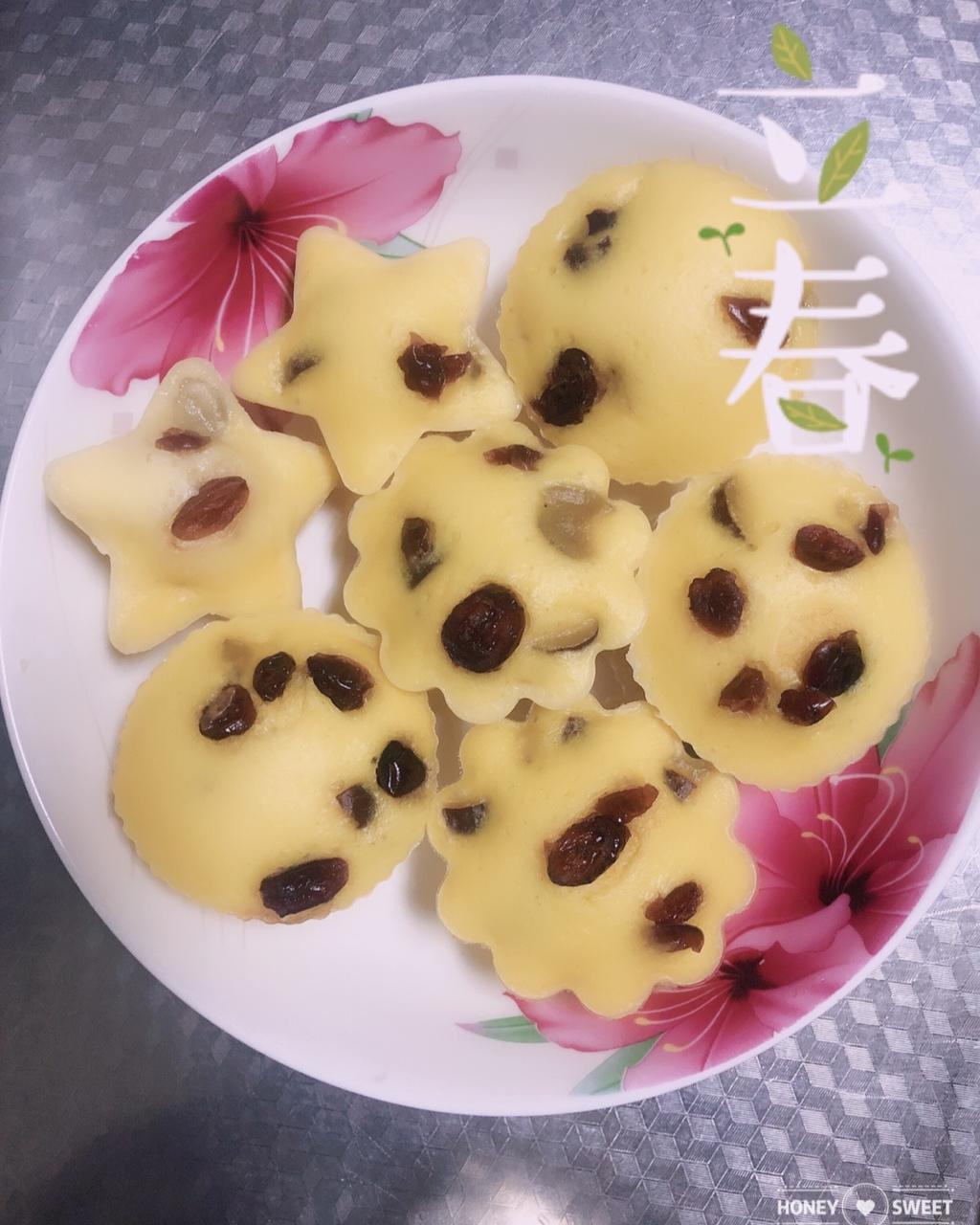 葡萄干玉米面发糕