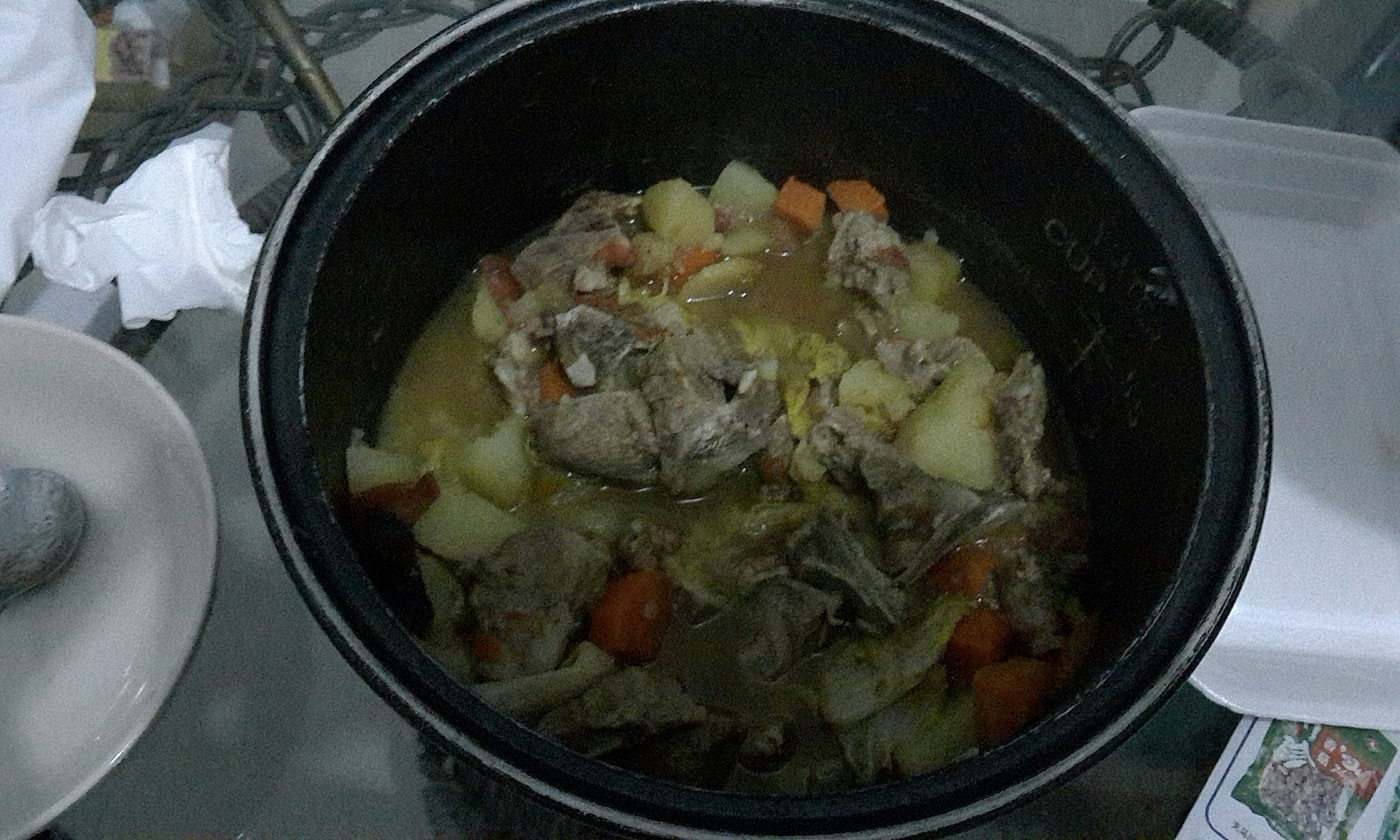 电饭锅版土豆胡萝卜炖排骨的做法