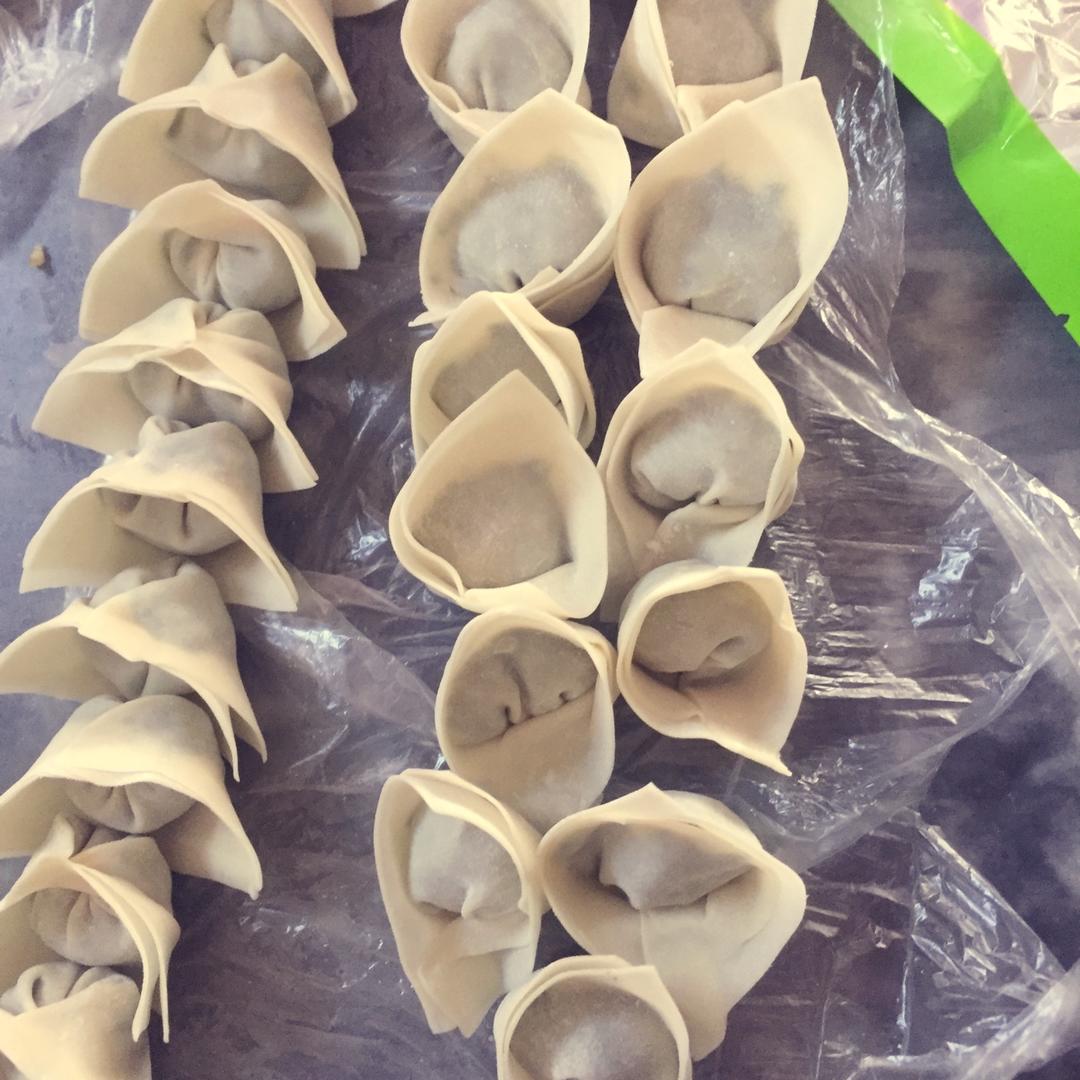 上海荠菜大馄饨