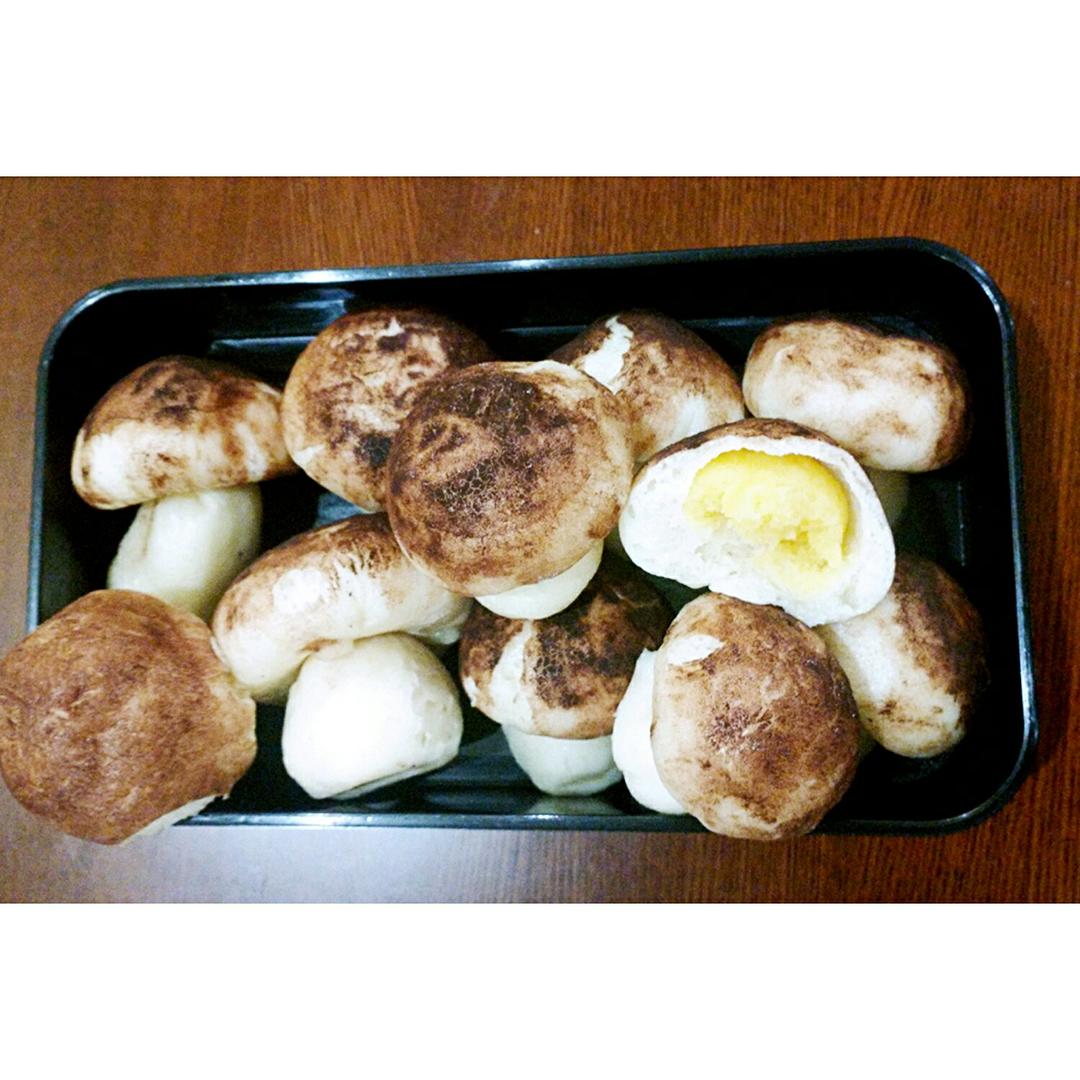 蘑菇包（奶黄馅）