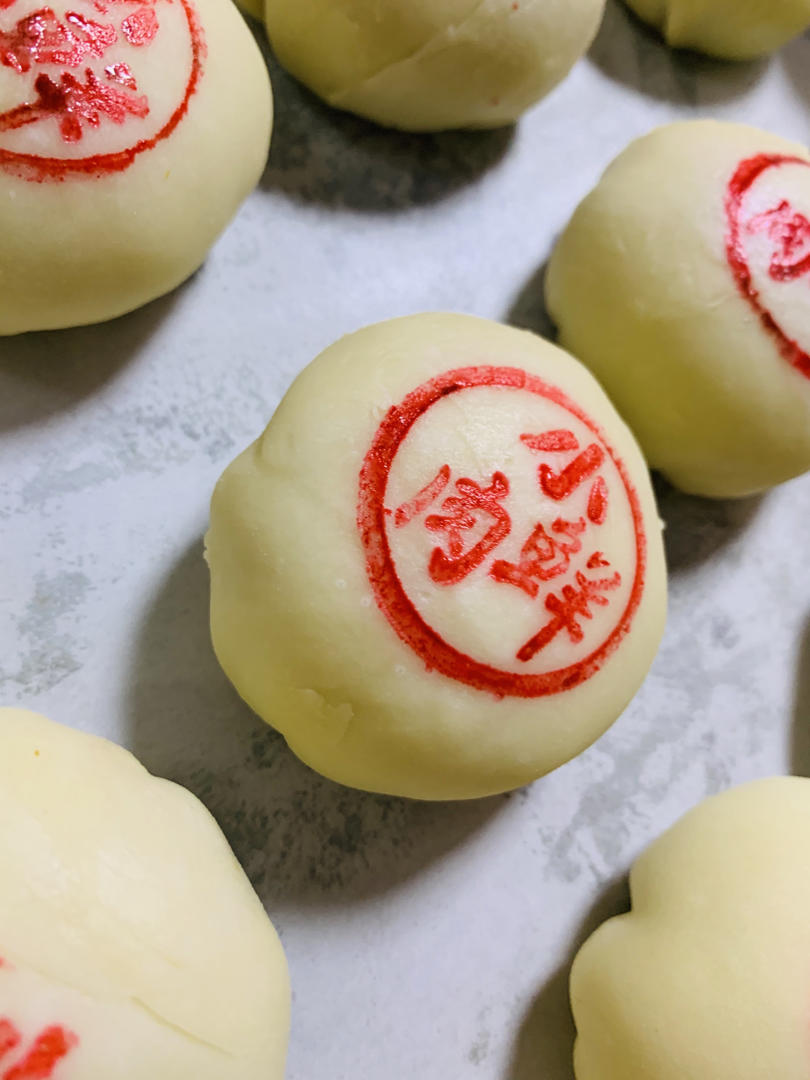 排四个小时队也买不到的鲜肉月饼，秘诀是放麻油！