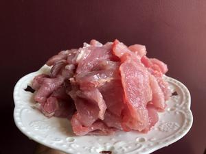 红菇瘦肉羹米粉汤的做法 步骤4