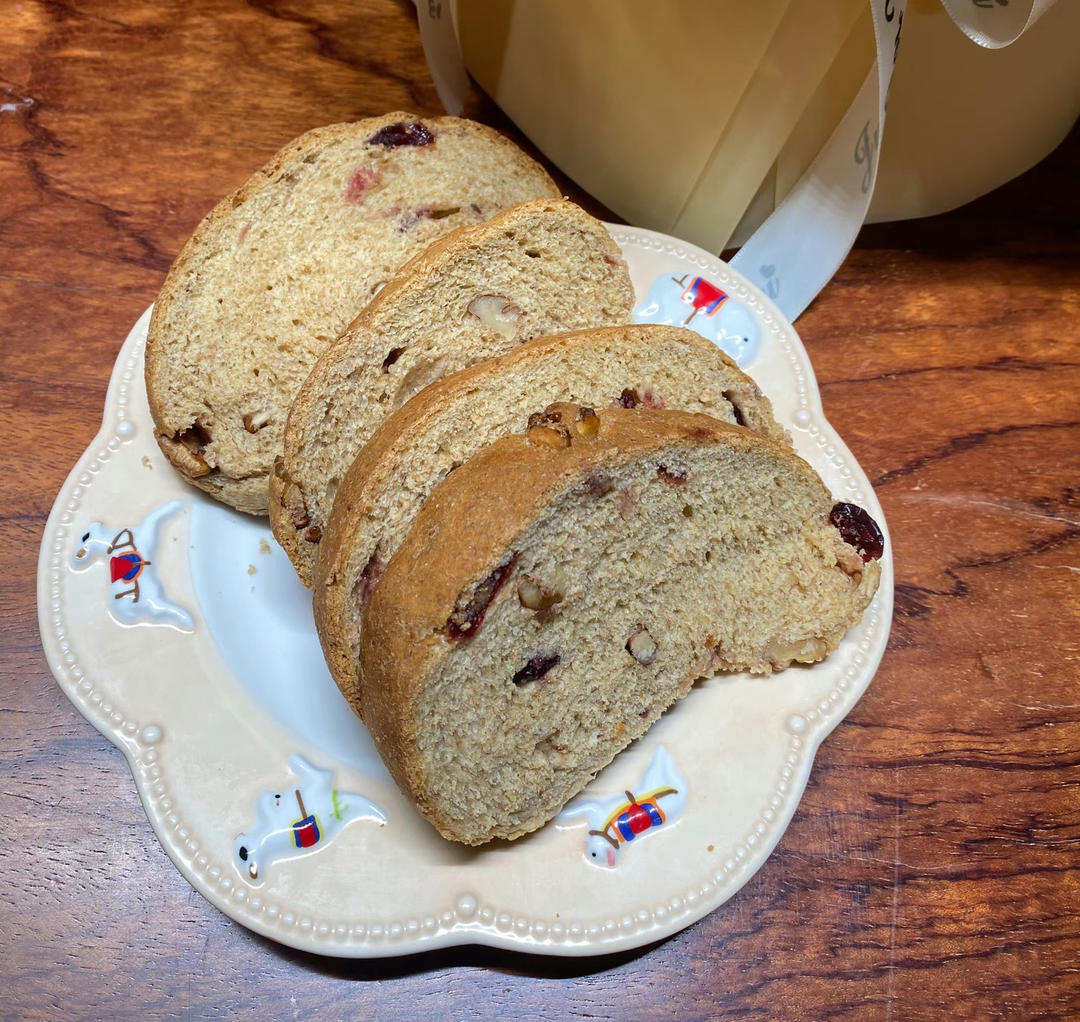 椰香蔓越莓核桃欧包｜隔夜冷藏发酵