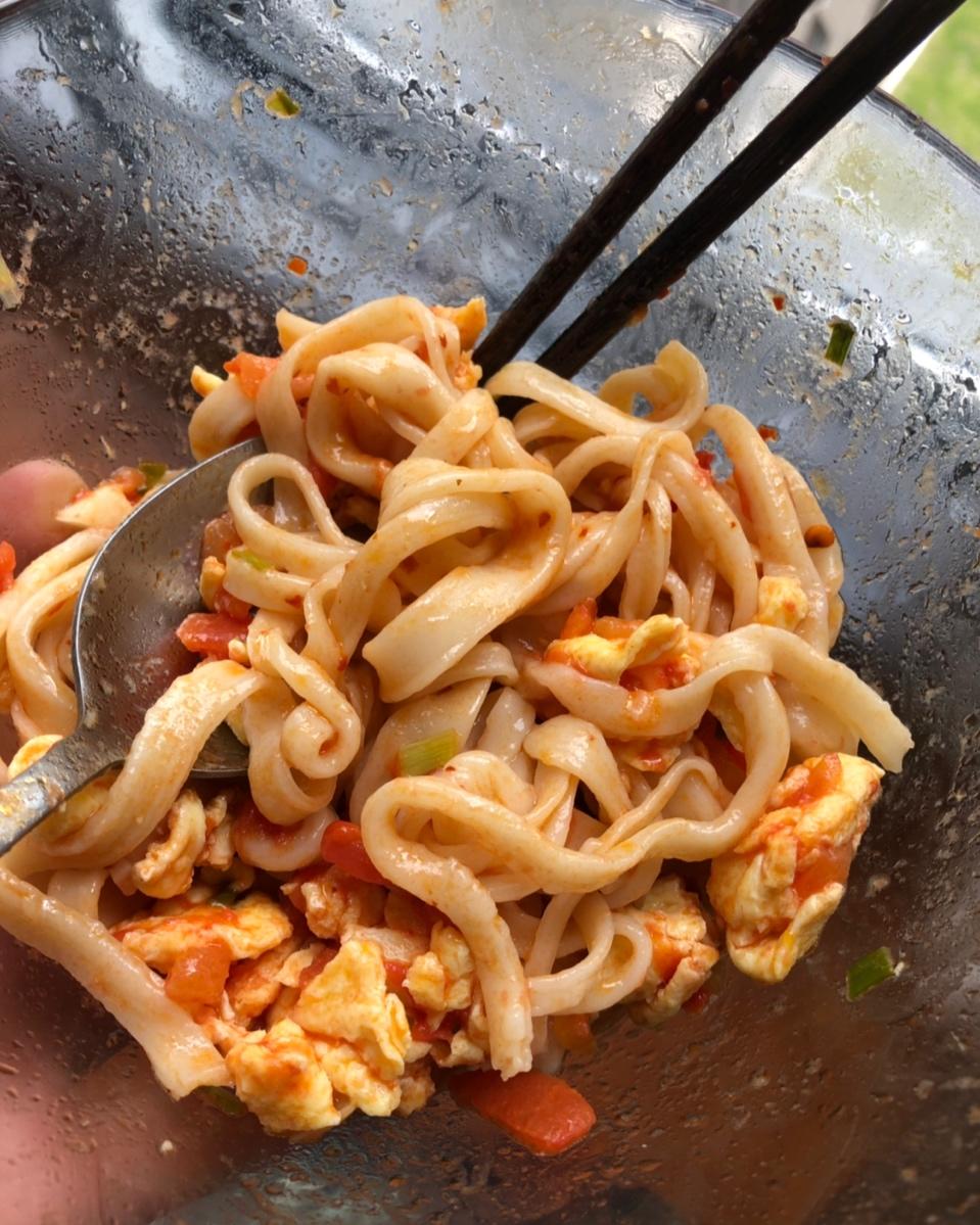 家庭版兰州牛肉面—拉条子