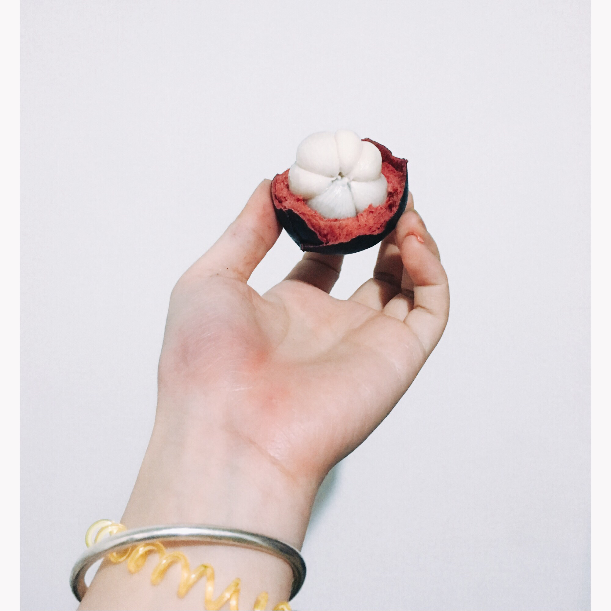 如何完美的剥好一颗山竹