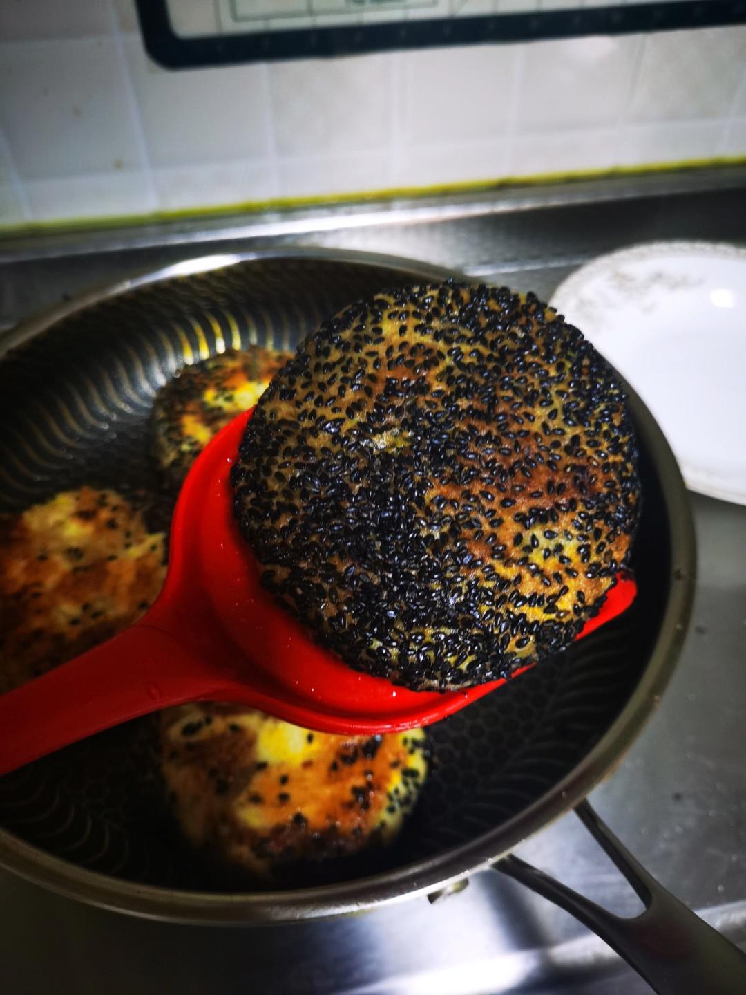 老北京麻酱烧饼 酥香可口 层次分明 附细节视频详解