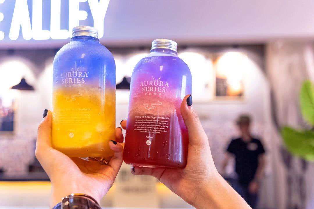 鹿角巷北极光的做法——小兔奔跑奶茶教程